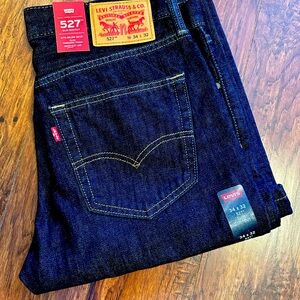Brand NWT Levi 527 slim bootcut jeans